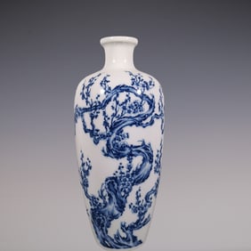 An Exquisite Chai yao Blue and White Pine, Bamboo and Plum Blossom Pattern Vase