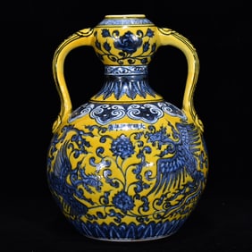 An Exquisite Blue and White Yellow Glazed Phoenix Pattern Lotus Pattern Double-Ears Vase