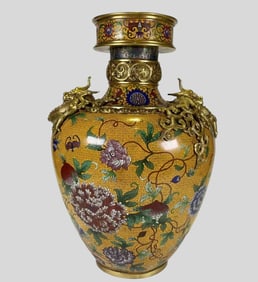 A Exquisite Cloisonne Flower Pattern Dragon Pattern Vase