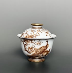 An Exquisite Ink Color Painted Gold Flower and Bird Pattern with poem Bowl