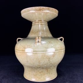 An Exquisite Yue yao Vase