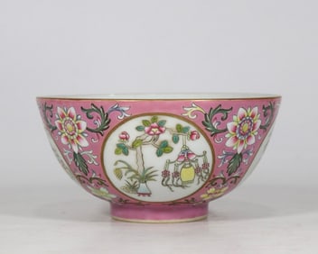 An Exquisite Famille-Rose Lotus Pattern Bowl