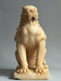 An Exquisite Marble Lion Ornament