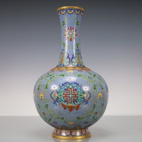 An Exquisite Cloisonne Gilt Bronze Flower Pattern Vase