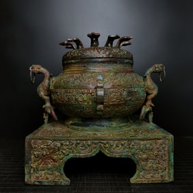 An Exquisite Bronze Beast-Face Pattern Double-Ears and Tripod Censer