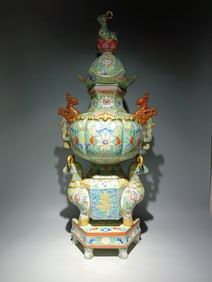 An Exquisite Enamel Green Ground Painted Gold Lotus Pattern Censer