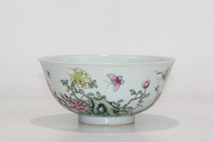 An Exquisite Enamel Flower and Butterfly Pattern with poem Bowl