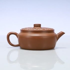 A Exquisite Purple Sands Flower Pattern Teapot