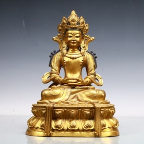 A Exquisite Gilt Bronze Statue of Avalokitesvara