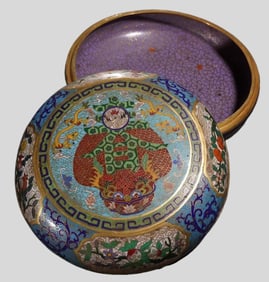 A Exquisite Cloisonne Bats and Peach Pattern Dragon Pattern Box