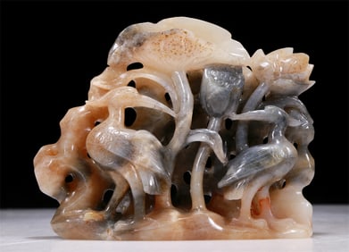 An Exquisite Black-White Jade 'Bird& Flower' Decoration