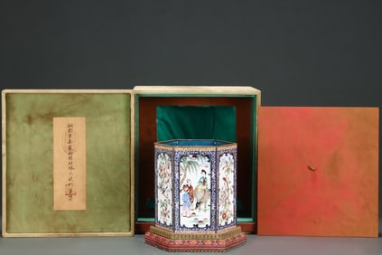 An Exquisite Cloisonne Flower and Bird Pattern Character and Story Pattern Brush Pot