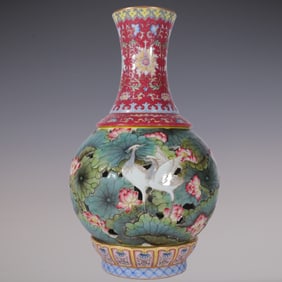 An Exquisite Famille-Rose Ruby Red-Glazed Lotus Pattern Flower and Bird Pattern Vase