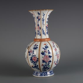 An Exquisite Famille-Rose Blue and White Flower and Bird Pattern Vase