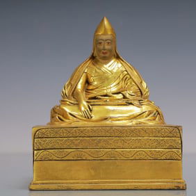 A Exquisite Gilt Bronze Statue of Tsongkhapa