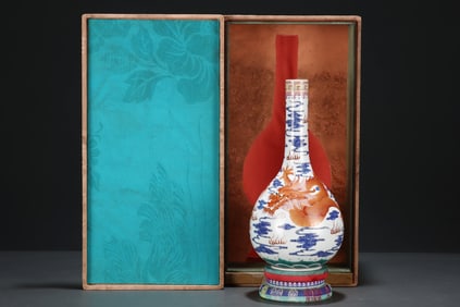 An Exquisite Famille-Rose Blue and White Painted Gold Dragon Pattern Seawater Pattern Vase