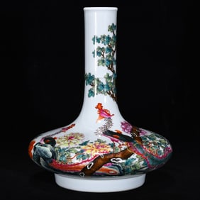An Exquisite Famille-Rose Flower and Bird Pattern Vase
