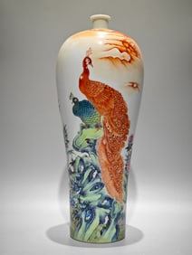 An Exquisite Enamel Flower and Bird Pattern with poem Vase