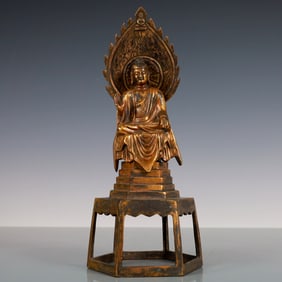 An Exquisite Gilt Bronze Statue of Sakyamuni
