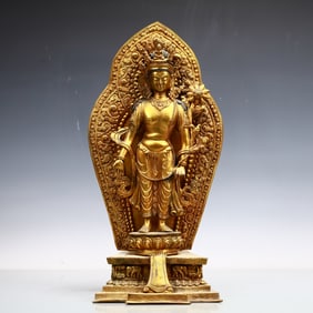 A Exquisite Gilt Bronze Statue of Avalokitesvara