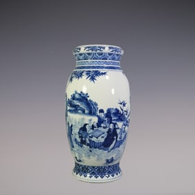 An Exquisite Blue and White Character and Story Pattern Vase