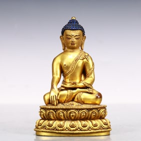 A Exquisite Gilt Bronze Statue of Sakyamuni