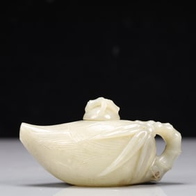 An Exquisite Green Jade Bamboo Pattern Teapot