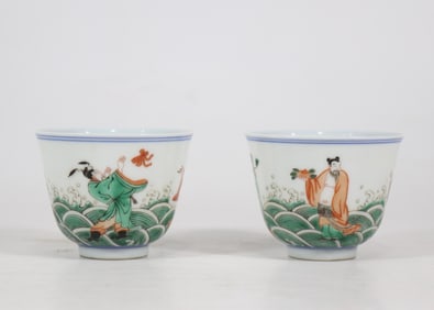A Pair of Exquisite Wucai Character and Story Pattern Cup