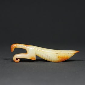 An Exquisite White Jade Mantis Pendant