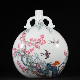 An Exquisite Enamel Flower and Bird Pattern with poem Double-Ears Vase