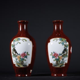A Pair of Exquisite Famille-Rose Imitation Wood Grain Glazed Flower and Bird Pattern Vase
