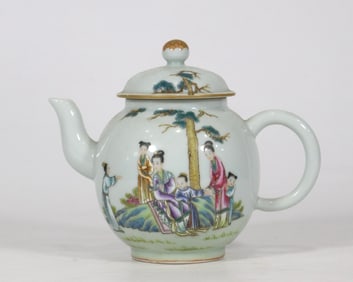 An Exquisite Famille-Rose Character and Story Pattern Teapot