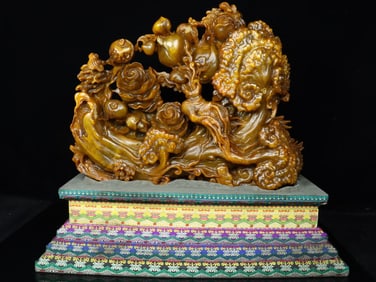 An Exquisite Tianhuang Stone Ganoderma lucidum Ornament