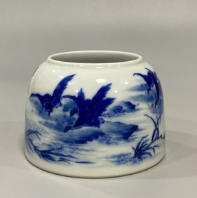 An Exquisite Blue and White Flower and Bird Pattern Water Pot