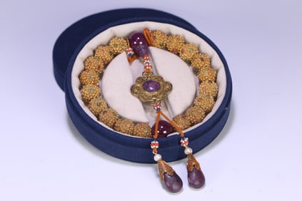 An Exquisite Gilt Silver Inlaid Gems Bracelets