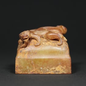 An Exquisite White Jade Auspicious Beast Seal