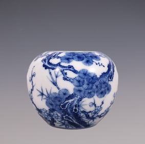 An Exquisite Blue and White Pine, Bamboo and Plum Blossom Pattern Brush Washer