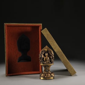 An Exquisite Gilt Bronze Buddha Statue