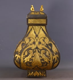 An Exquisite Gilt Bronze Auspicious Beast Pattern Double-Ears Jar