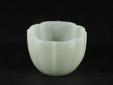 An Exquisite White Jade Cup