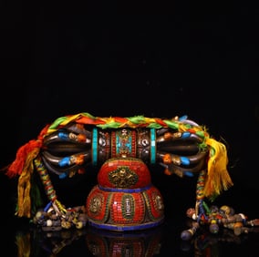 An Exquisite Iron Inlaid Gems Ornament