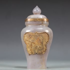 A Exquisite Agate Outline in gold Phoenix Pattern Vase