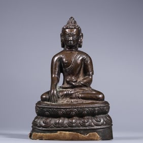 An Exquisite Bronze Statue of Sakyamuni