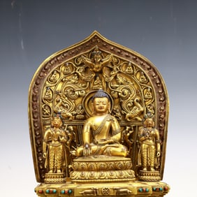 A Exquisite Gilt Bronze Statue of Sakyamuni
