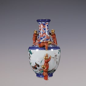 An Exquisite Famille-Rose Blue and White Painted Gold Dragon Pattern Flower and Bird Pattern Vase