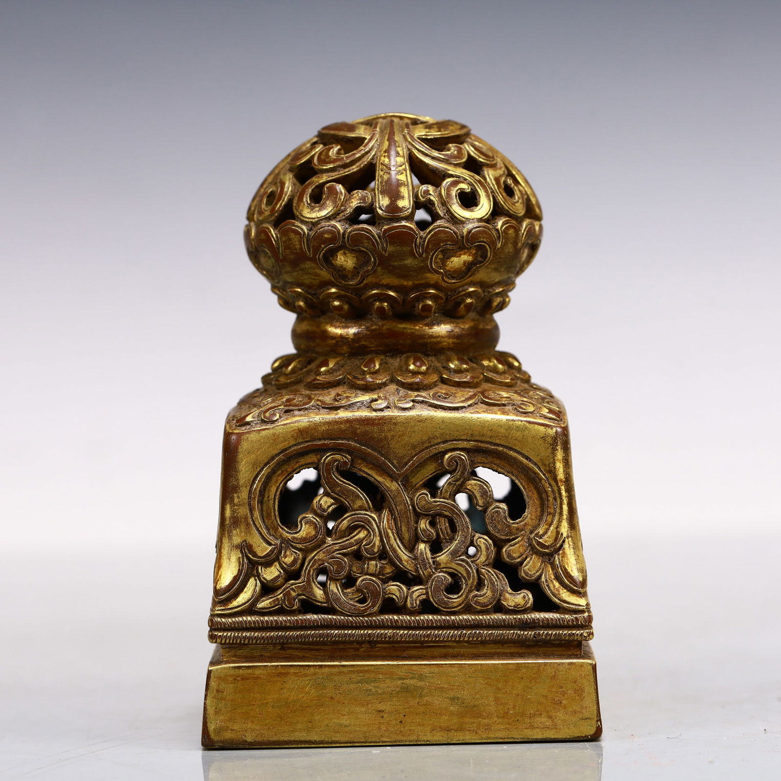 A Exquisite Gilt Bronze Seal (1 of 6)