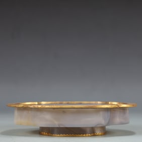 A Exquisite Agate Outline in gold Lotus Pattern Plate