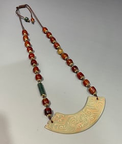 An Exquisite White Jade Inlaid Gems Necklace