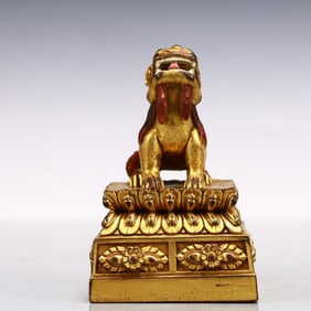 A Exquisite Gilt Bronze Lion Seal