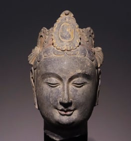 An Exquisite Limestone Painted Color Statue of Bodhisattva Buddha head